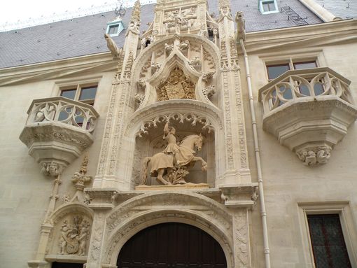  Façade du Palais Ducal
